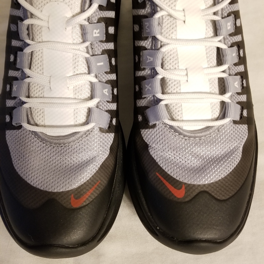 🌲NWOT NIKE Air Max Axis Sneakers - Picture 9 of 12
